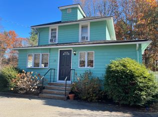 26 Boston Rd, Andover, MA 01810