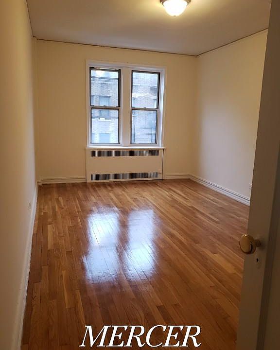 2nd image of 4215 81st St APT 6V