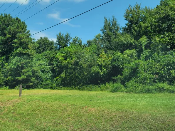 9387 Old Six Hwy, Santee, SC 29142