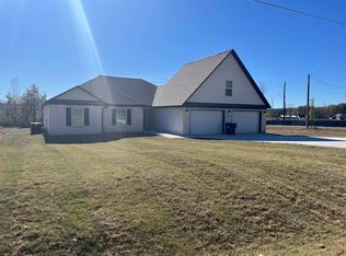 16019 E Miller Sardis Rd, Bauxite, AR 72011