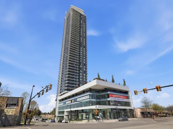 10750 135a St #2908, Surrey, BC V3T 4C9