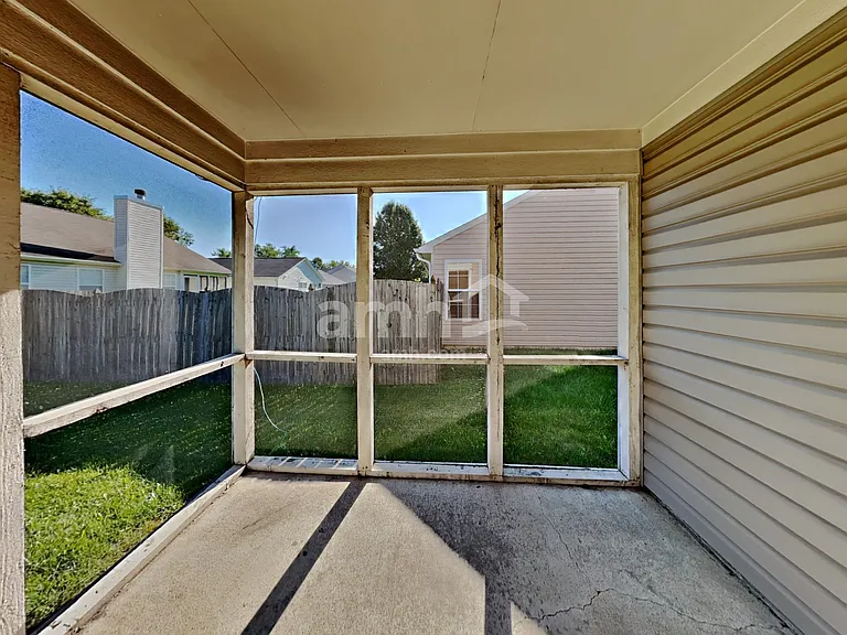 9734 Thomas Ln — Photo 16