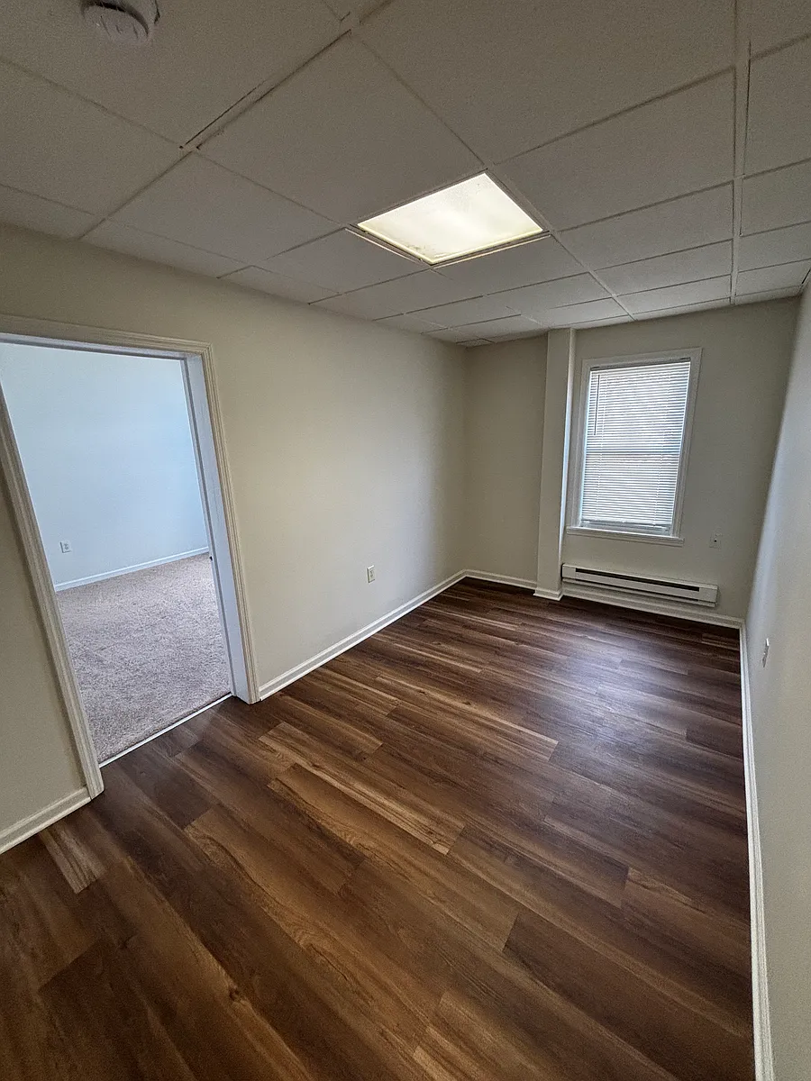 Building Photo - 667 Green St #4