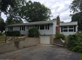 561 Old Colchester Rd, Uncasville, CT 06382