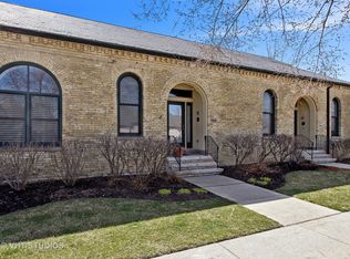 750 Lyster Rd, Highwood, IL 60040