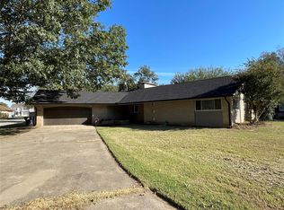 600 Diamond St, Holdenville, OK 74848