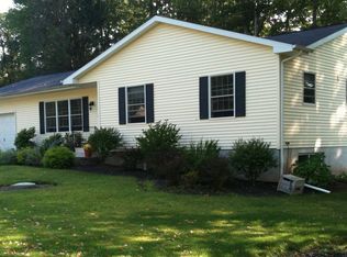 10 Hemlock Ln, Jefferson Township, PA 18436