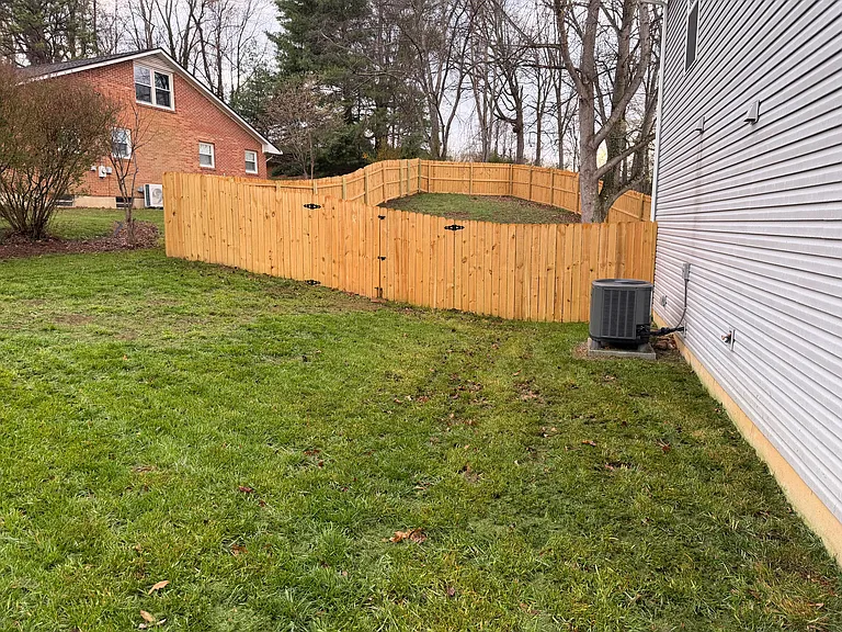 1048 Preston St — Photo 16