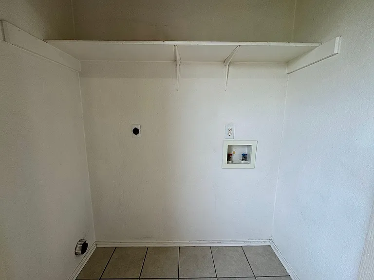 4506 Deek Dr — Photo 8