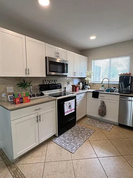 4817 Landover Cir — Photo 4