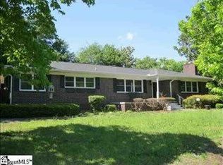 203 Hillside Dr, Greer, SC 29651