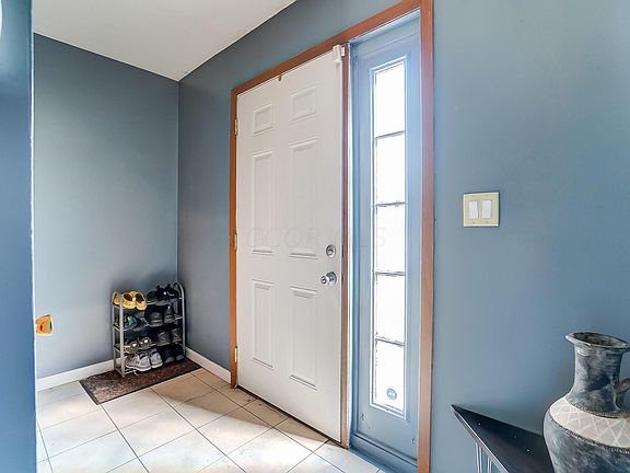 5th image of 7166 Crofton Ct