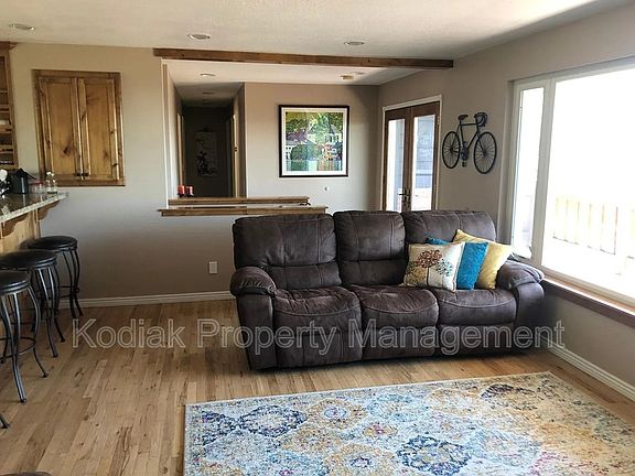 5th image of 3397 S Eastwood Dr