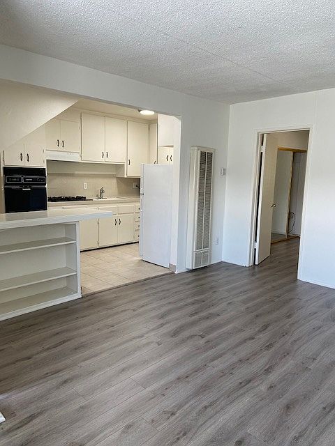 1st image of 1907 Mathews Ave APT E
