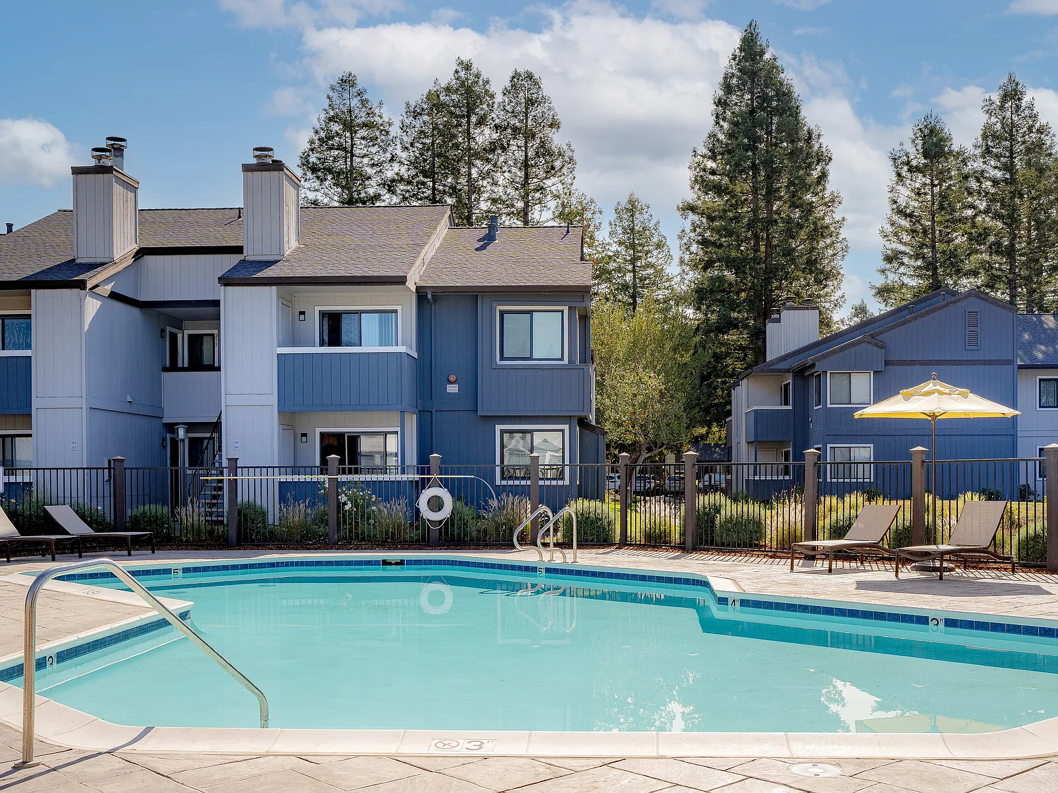 Park Ridge Apartments — Photo 3