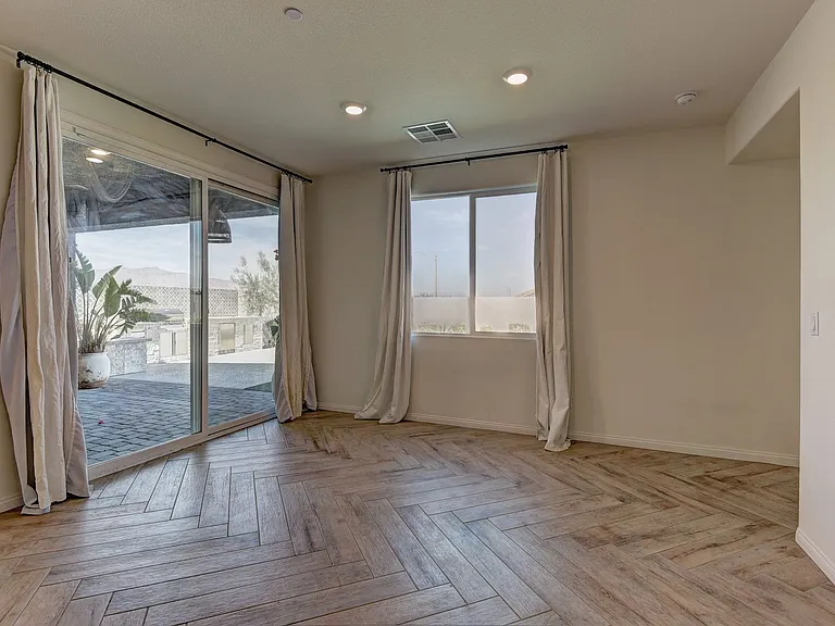 6390 Montrose Park Ct — Photo 24
