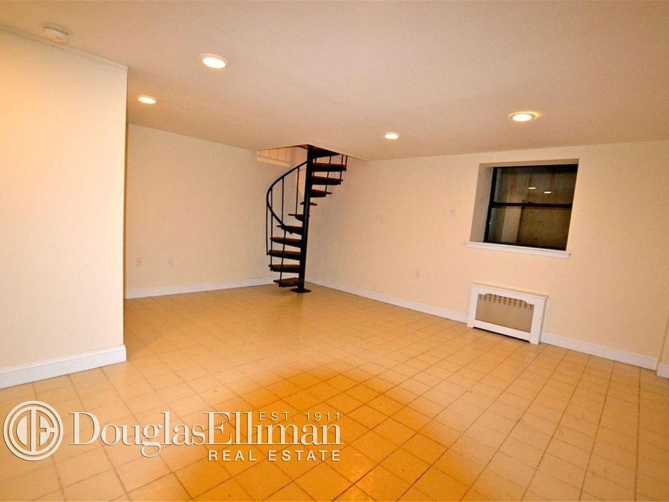 2nd image of 162 W 80th St APT 5A