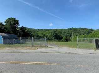 352 Deep Gap Dr, Deep Gap, NC 28618