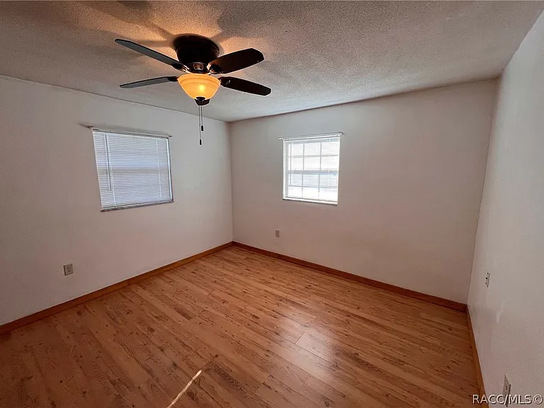 7660 W Tropical Ln — Photo 11