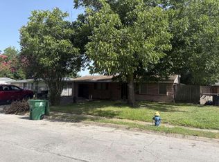 5923 Van Fleet St, Houston, TX 77033