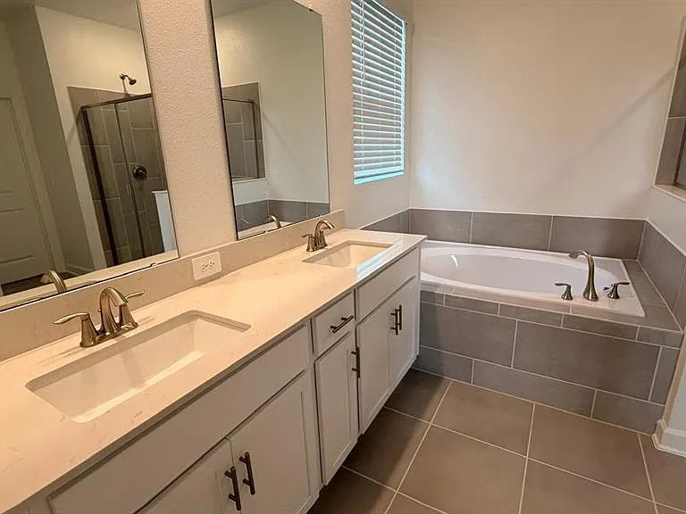 1831 Bright Sky Dr — Photo 25