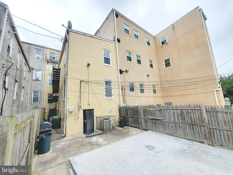1131 N Gilmor St #BASEMENT — Photo 16