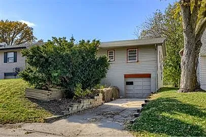5120 N 48th St — Photo 2