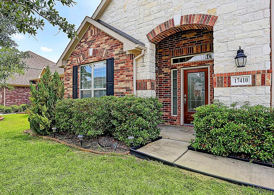 1st image of 17410 Bermondsey Ct