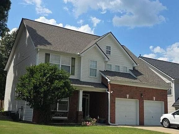 3rd image of 151 Diamond Ridge Ave