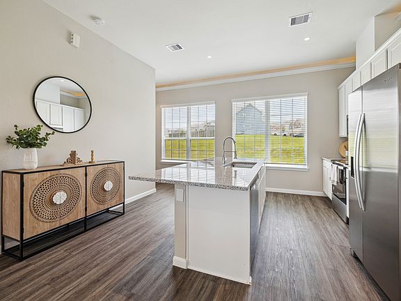 5th image of 9913 Crescent Cove Dr #9865CD
