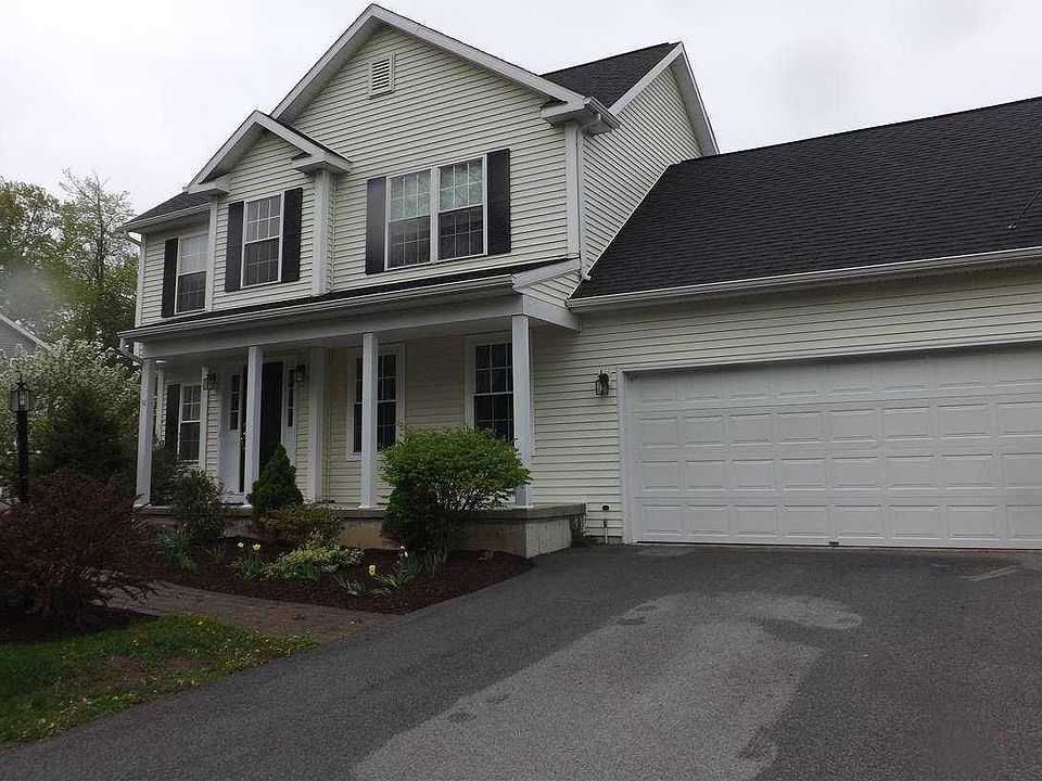 1st image of 24 Fox Glove Way