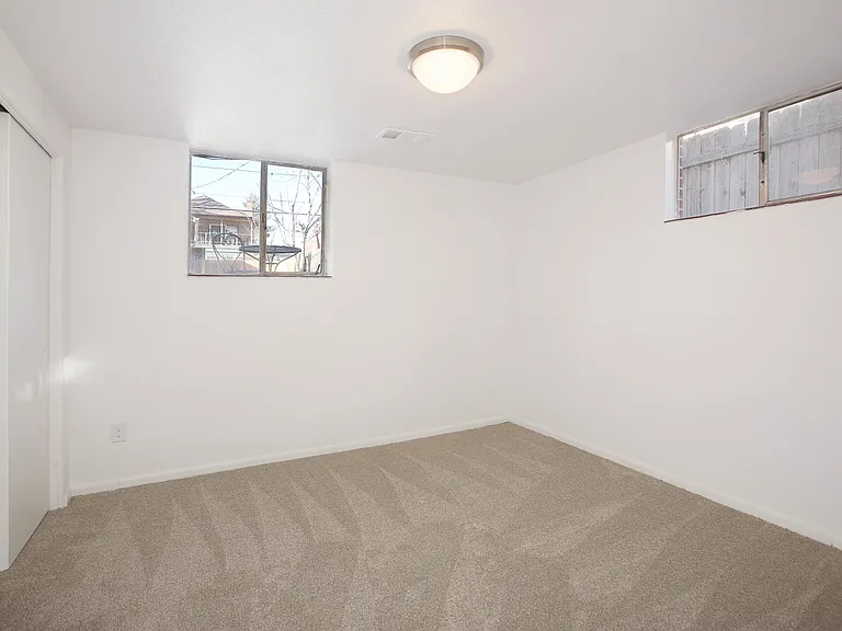 1253 Jackson St — Photo 11