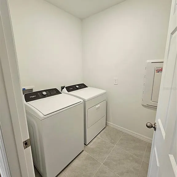 4519 Windy Oak Way — Photo 11