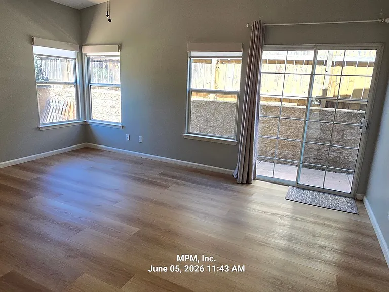 218 Red River Dr — Photo 33