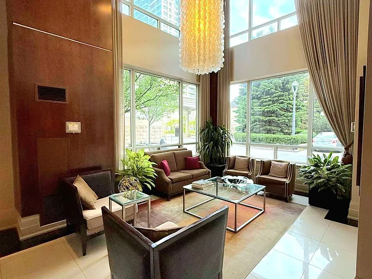 8 Rean Dr #1111 — Photo 11