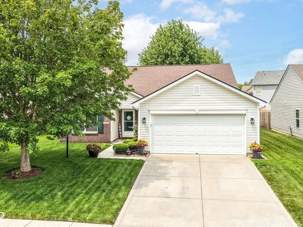 15245 Fallen Leaves Ln, Noblesville, IN 46060