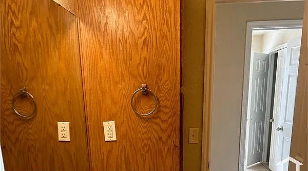 220 Ryan Cir #B — Photo 6