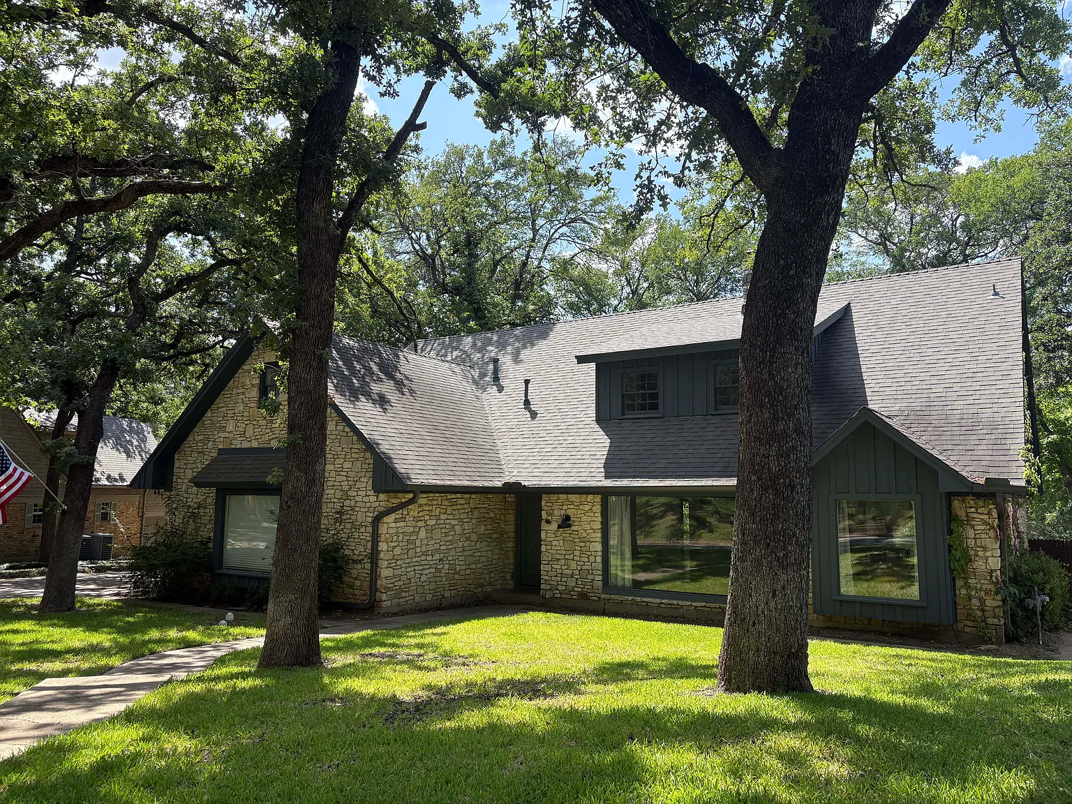 3 bed, 3429 sqft, $3,500 — Photo 2