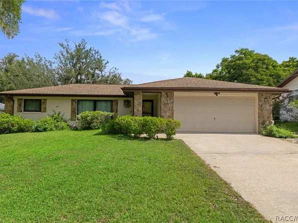 206 Hemlock St, Inverness, FL 34452