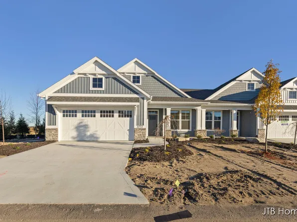 3772 Leenheer Dr #14, Grandville, MI 49418