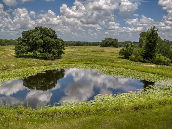 26 Ridgewood Farms Way, Brenham, TX 77833