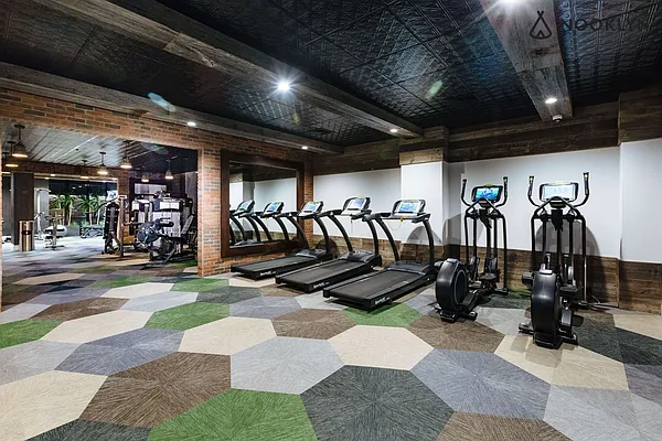 Rented by Nooklyn NYC LLC | media 103