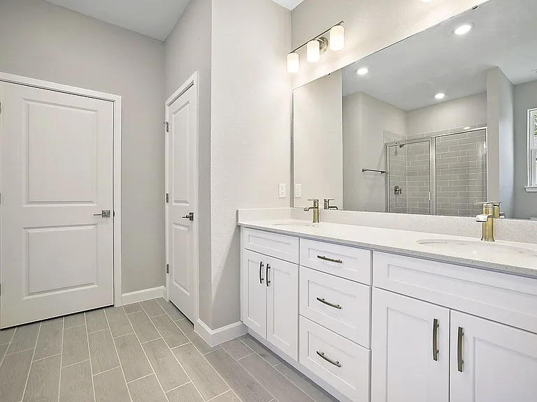 1818 Diplomat Pkwy W — Photo 11