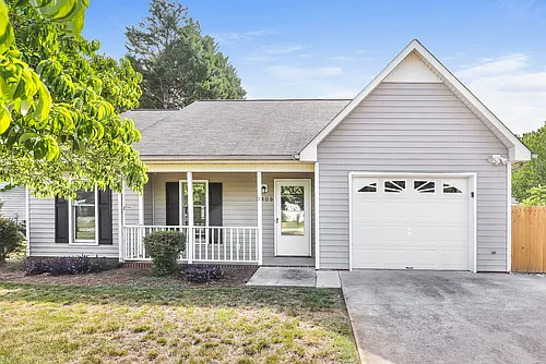 3809 Palmira Trl Photo 1