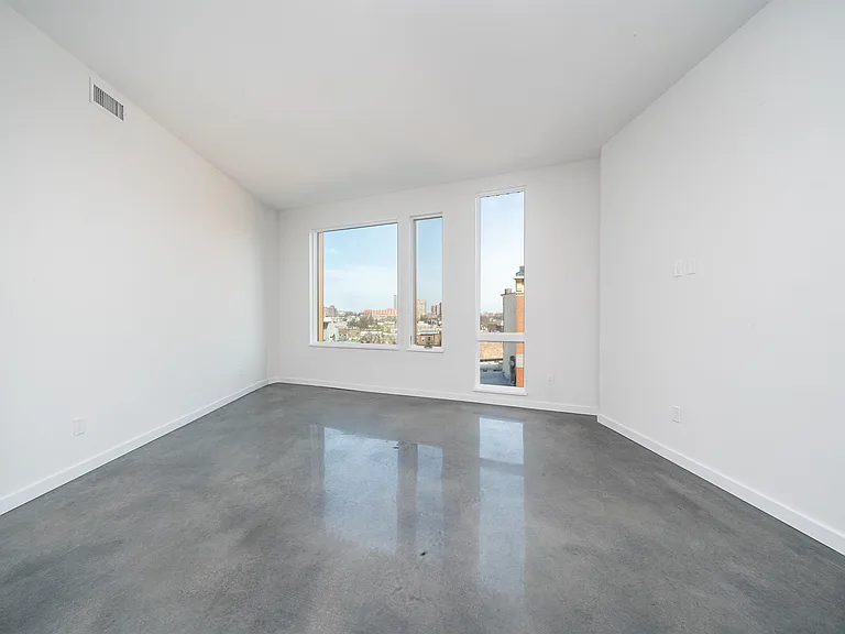233 Newark Ave #4A — Photo 24