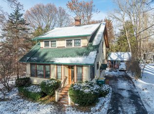 752 Whitney Rd W, Fairport, NY 14450