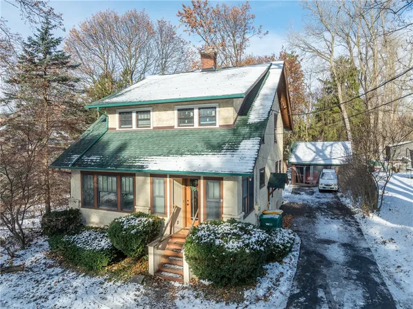 752 Whitney Rd W, Fairport, NY 14450