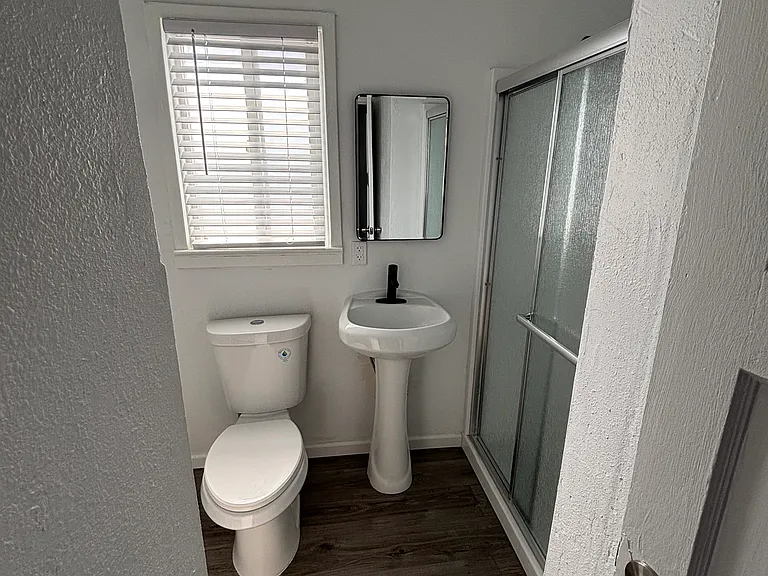 125 Kellner - Bathroom