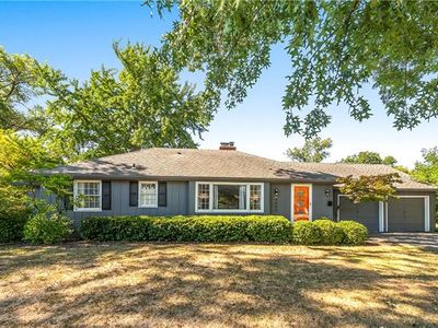 9800 Wornall Rd, Kansas City, MO, 64114