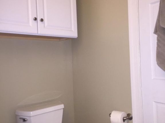 4th image of 3128 Indianola Ave